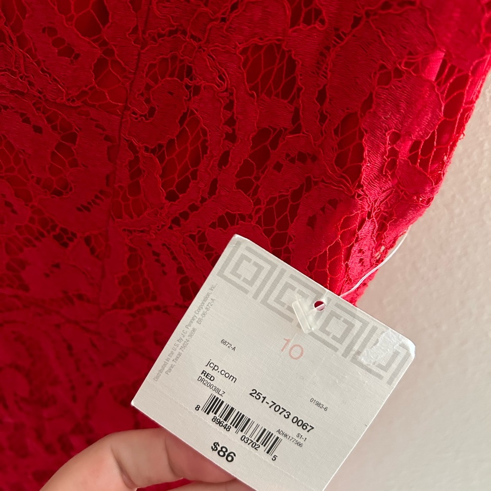 Size 10 Liz Claiborne midi dress. Red lace. Square neck and cap sleeve.